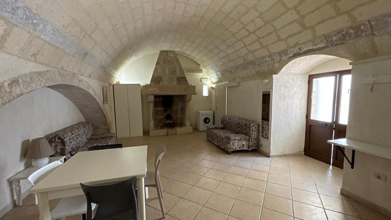 Corte Nel Borgo Apartment Minervino di Lecce Bagian luar foto