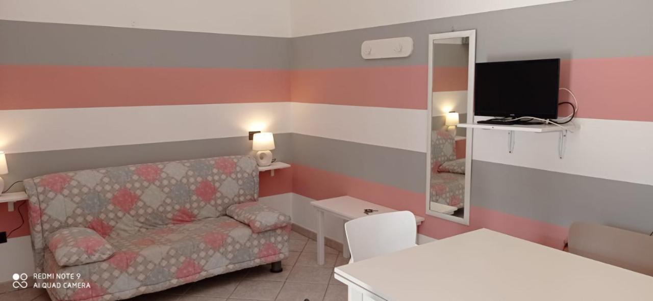 Corte Nel Borgo Apartment Minervino di Lecce Bagian luar foto