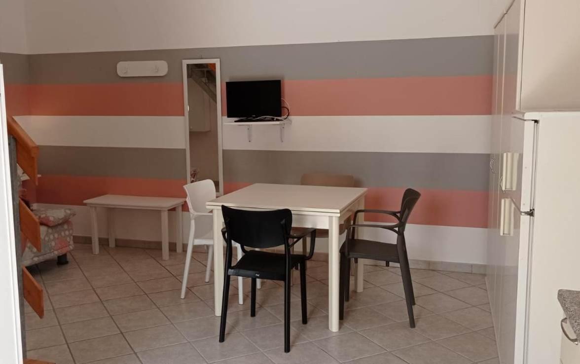 Corte Nel Borgo Apartment Minervino di Lecce Bagian luar foto