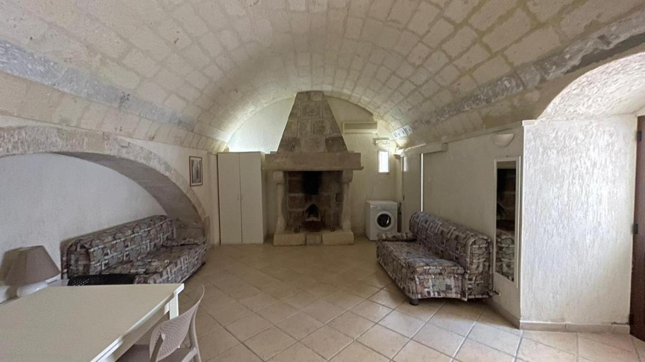 Corte Nel Borgo Apartment Minervino di Lecce Bagian luar foto